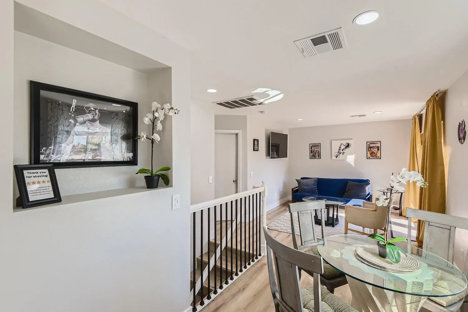 Lux Life! Central Location For Business Or Play! Las Vegas Vila